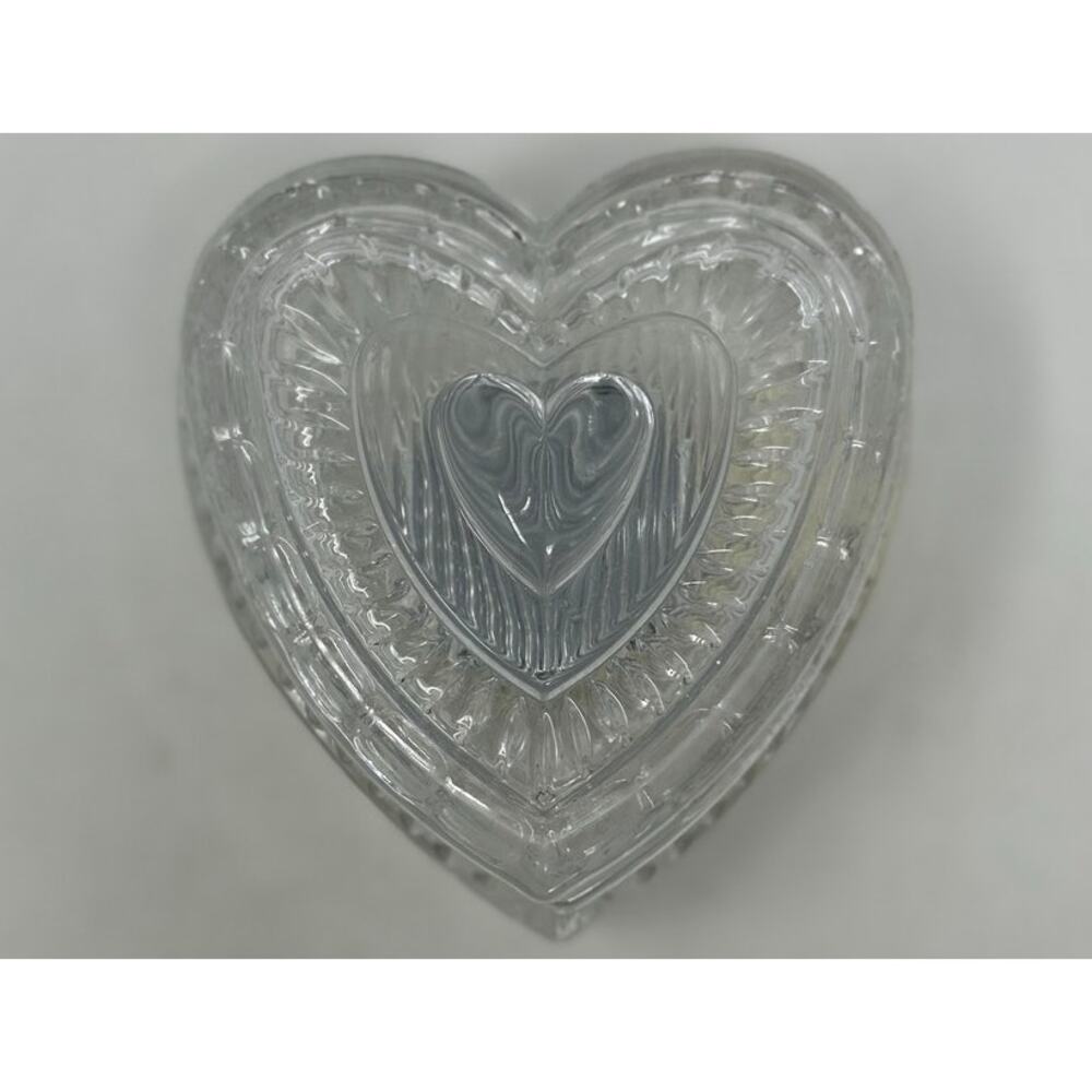 Fifth Avenue Crystal LTD Clear Heart Shaped Music Box